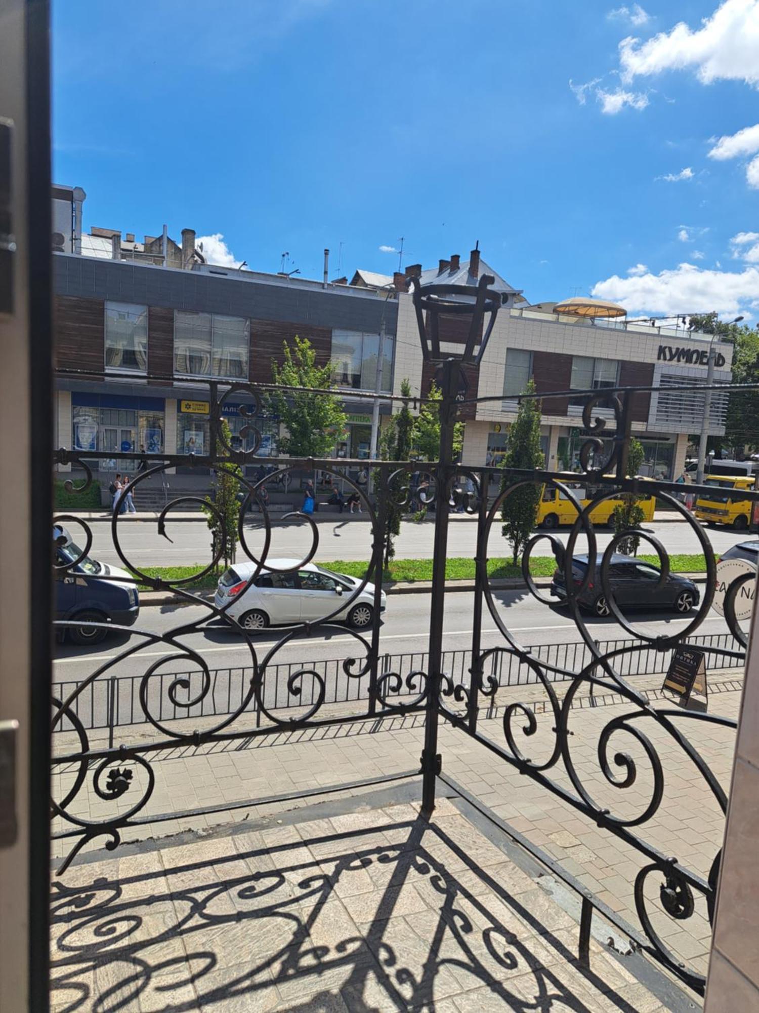 Двокімнатна Квартира Біля Оперного Театру Lviv Dış mekan fotoğraf